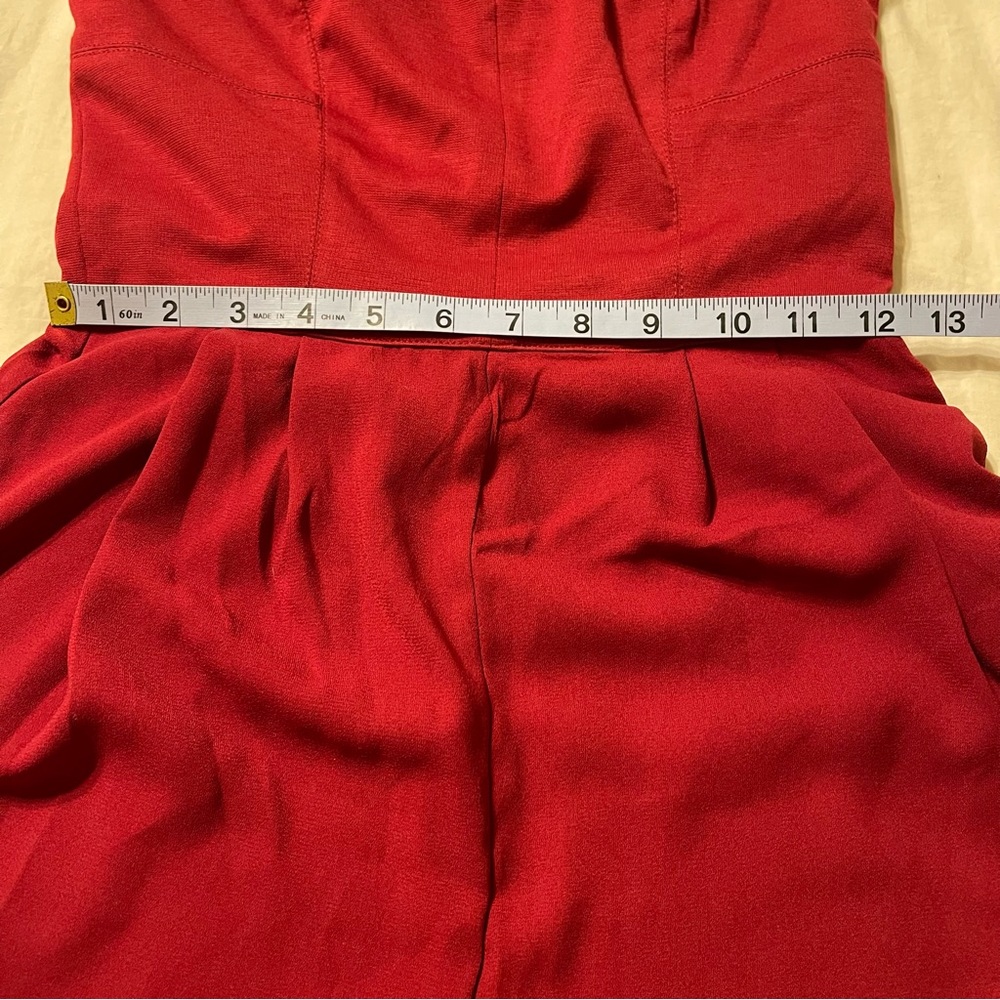 Red‎ strapless jumpsuit. - Picture 9 of 14